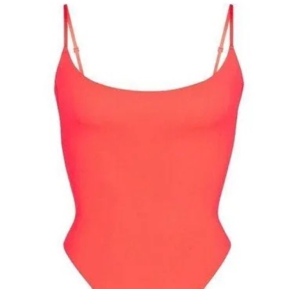 Skims nectarine fits everybody cami bodysuit large - Picture 3 of 3